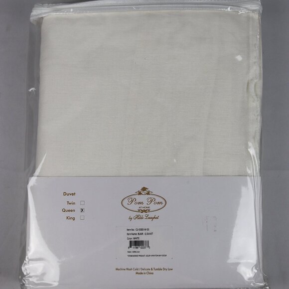 Pom Pom at Home by Hilde Leiaghat - Picture 2 of 3